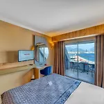 Numa Port 4*