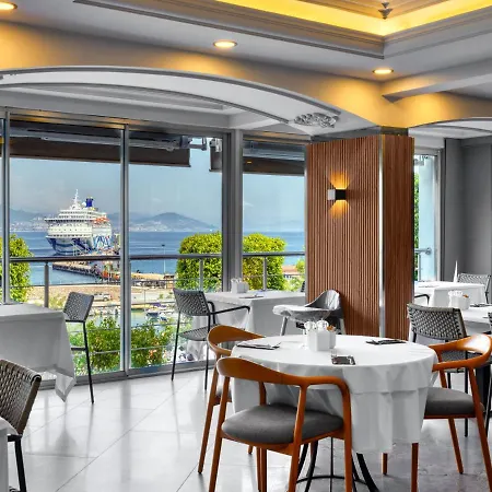 Numa Port 4*
