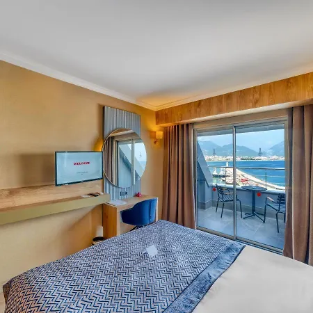 Numa Port 4*