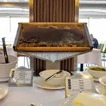 Numa Port Hotel 4*